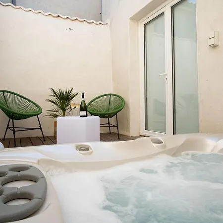 L'acqua Dolce - La Rochelle - île De Ré - Jacuzzi Appartement La Rochelle (Charente-Maritime)